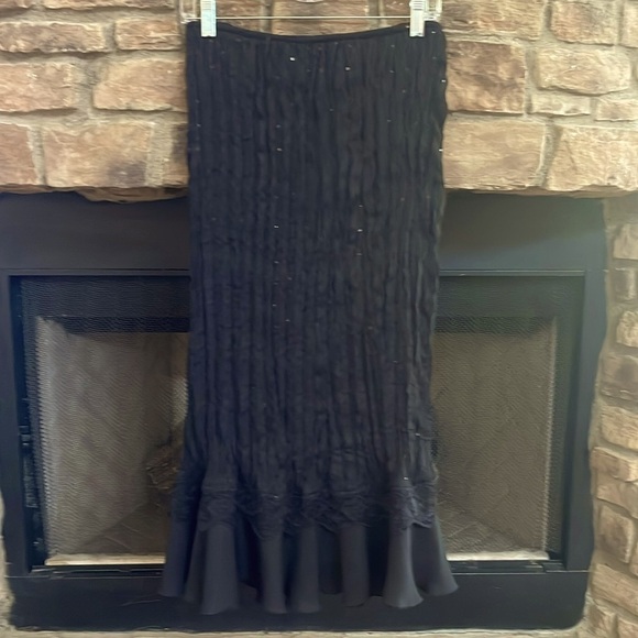 NWT Signature by Robbie Bee black skirt with sequin detail. Size 24W.